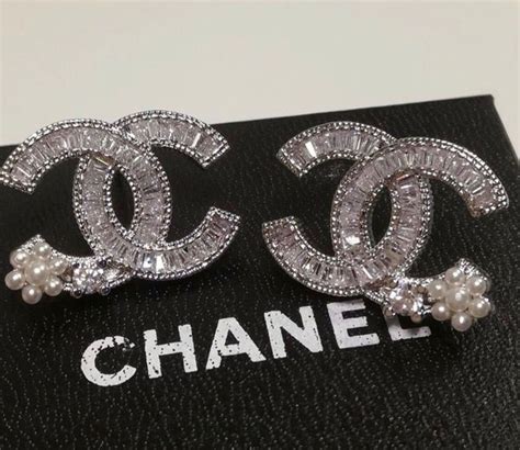 chanel logo diamond earrings